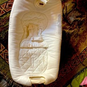 Color white Baby bed